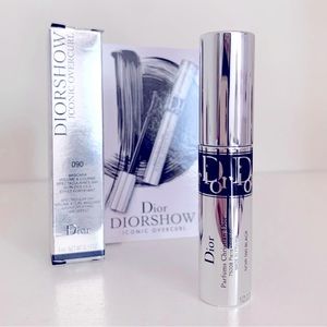 Travel size Dior mascara